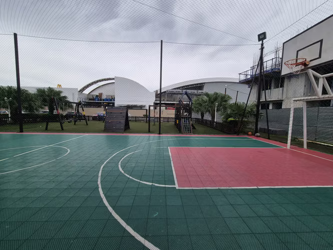 SE VENDE APARTAMENTO REMODELADO EN TORRES DE VERSALLES II COSTA SUR