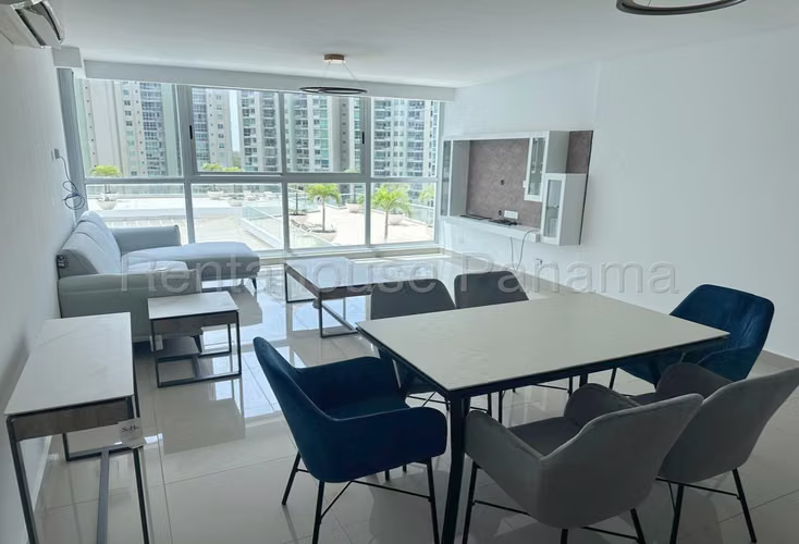 Venta de apartamento en Costa del Este   AK