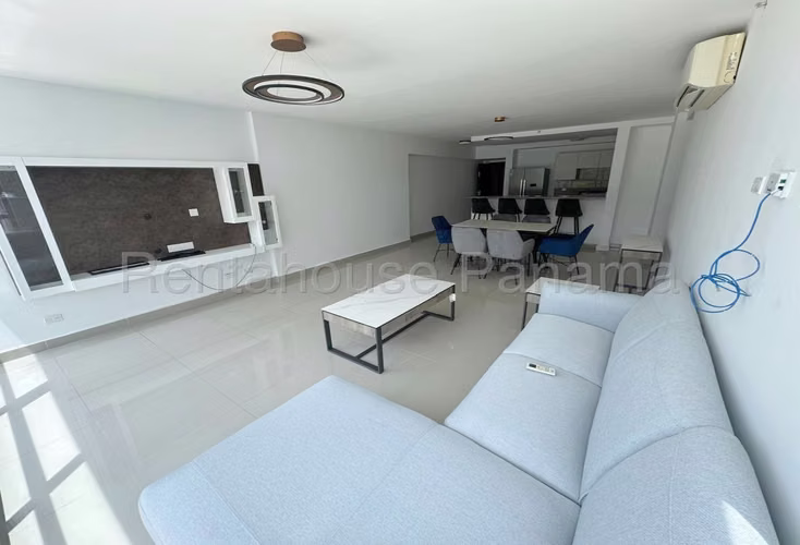 Venta de apartamento en Costa del Este   AK