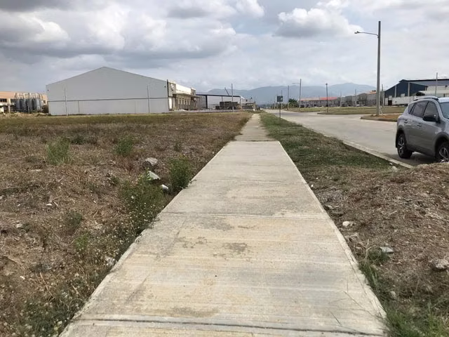 Vendo terreno en Pacora LF20-2181 Solo Cliente Directo - Imagen 2
