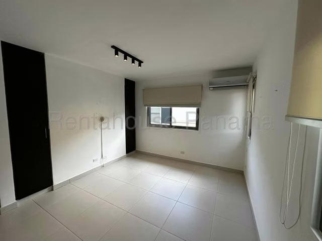 Casa en Venta en Woodlands Panama Pacifico 25YCG8846