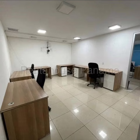 Oficina en Alquiler Clayton  26YCG6924