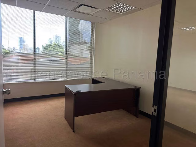 Alquiler de oficinas en Obarrio $14xM2 - Imagen 8