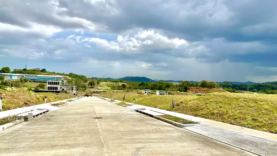 REMATE DEL AÑO TERRENO EN GREEN VALLEY 60000