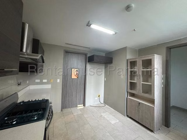 Se vende apartamento en Punta Pacífica - Imagen 6