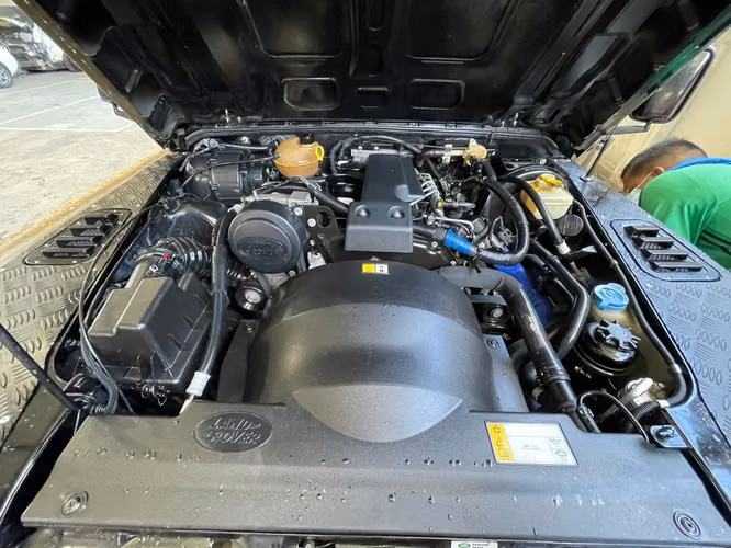 Land Rover Defender Puma 2.5 Del 2008