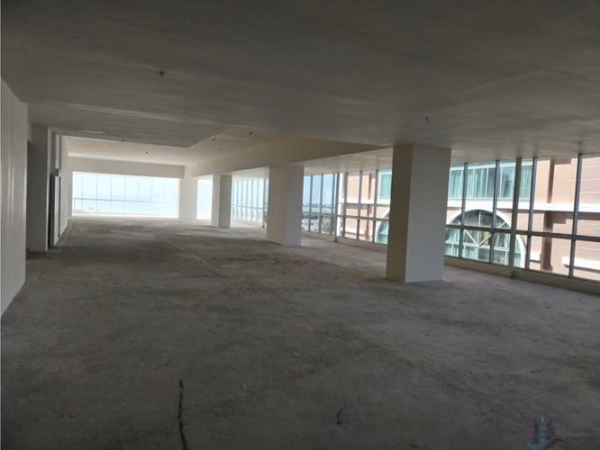 ALQUILER LOCAL COMERCIAL AVENIDA BALBOA 1374M2 VILLA DEL MAR MLD