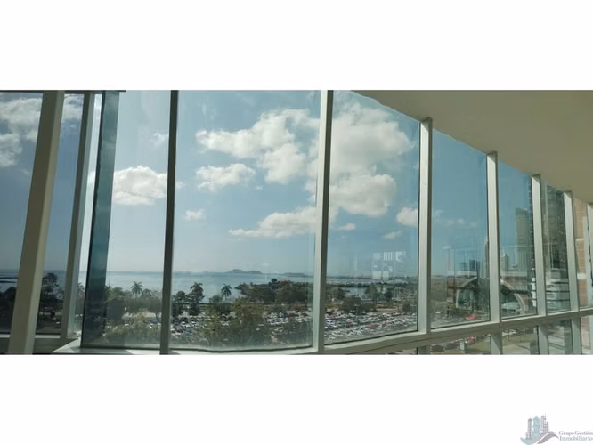 ALQUILER LOCAL COMERCIAL AVENIDA BALBOA 1374M2 VILLA DEL MAR MLD