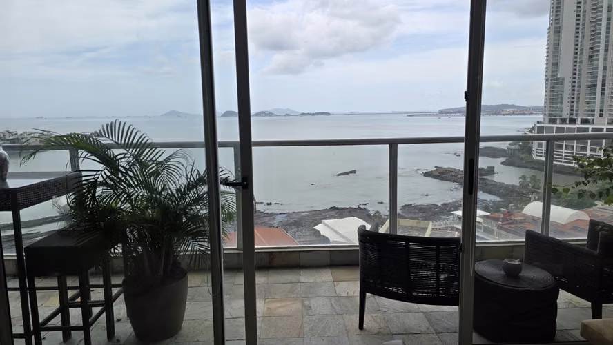 APARTAMENTO EN VENTA EN PH Q TOWER, PUNTA PACIFICA 4 REC