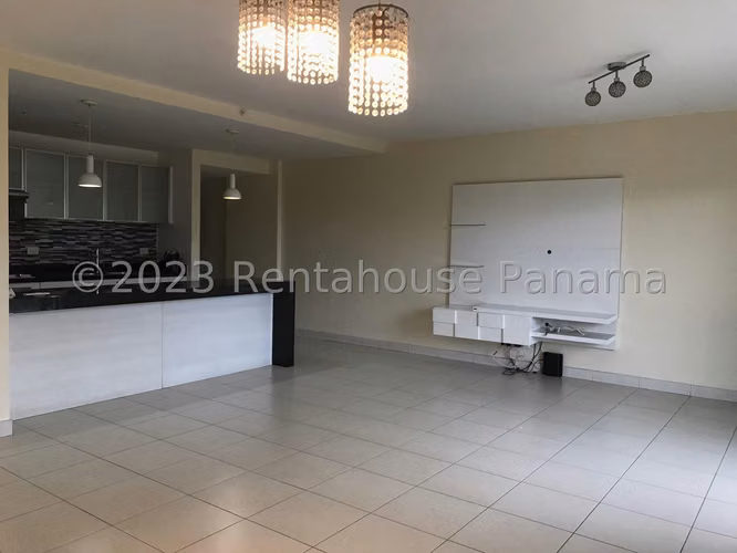 Se Vende Apartamento en Clayton LA26-7465