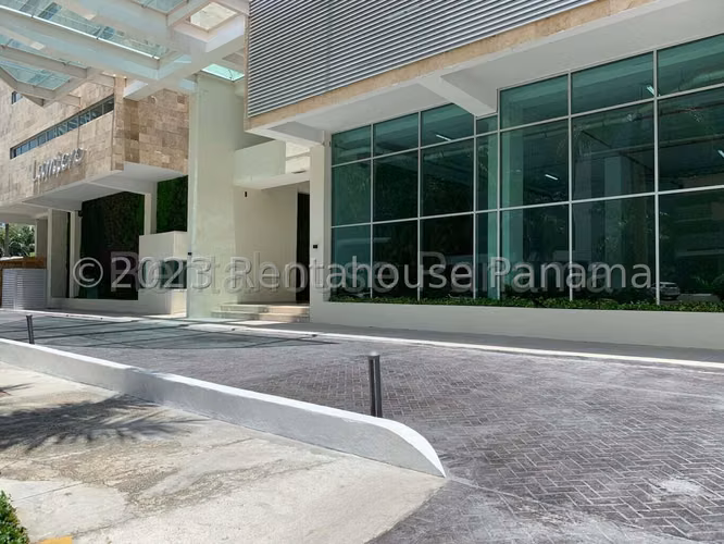 Se Vende Apartamento en Costa del Este LA26-7198