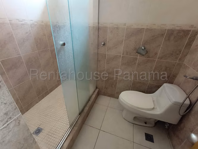Venta de Amplio Apartamento en Punta Pacifica Ph Costa Pacifica Mts2: 186 PD