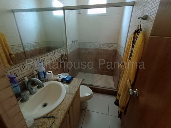 Venta de Amplio Apartamento en Punta Pacifica Ph Costa Pacifica Mts2: 186 PD