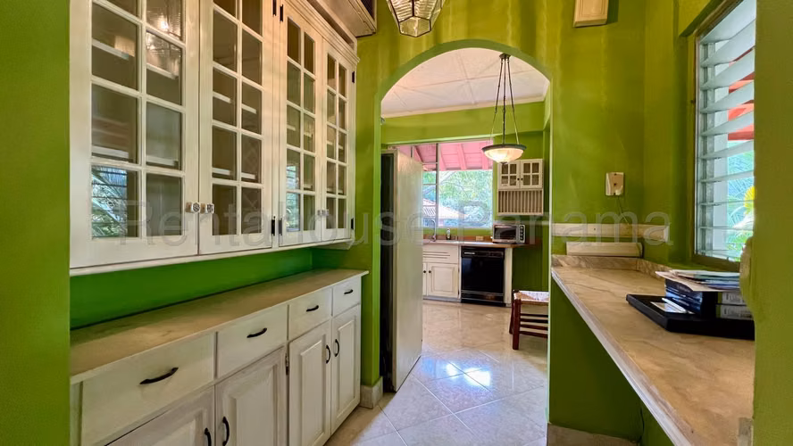 Venta de Casa en Albrook 26*4110Mfk