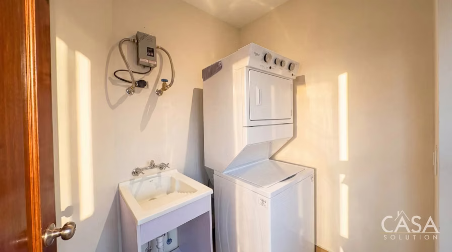 Condominio De 1 Recámara rentable En Venta En Coronado Panamá