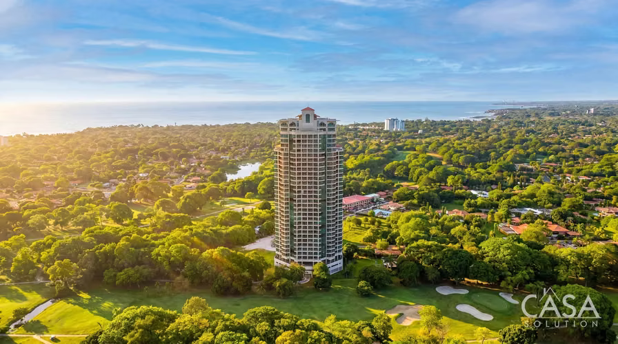 Condominio De 1 Recámara rentable En Venta En Coronado Panamá