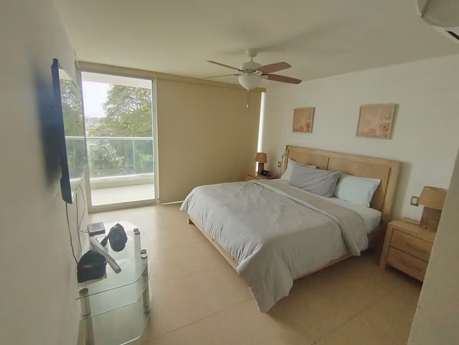Se Vende Apartamento de playa en Ph Bahia Resort, Playa Serena en Nuevo Gorgona