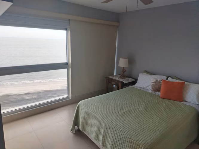 Se Vende Apartamento de playa en Ph Bahia Resort, Playa Serena en Nuevo Gorgona