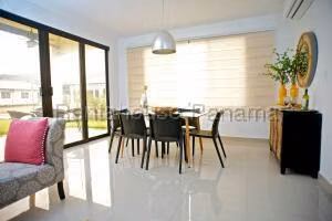 Casa en Venta en Penonome 26jack7511