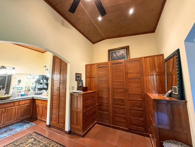 Casa en Boquete con Vista a la Montaña