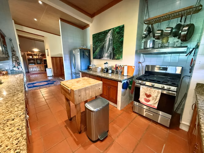 Casa en Boquete con Vista a la Montaña