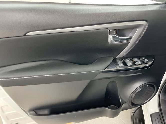 TOYOTA FORTUNER - 2025 - TFXX - Automarket - Imagen 4