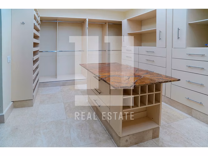 Se Vende Apartamento en Ten Tower, Costa del Este