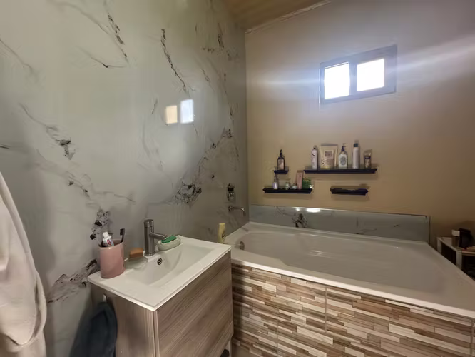 SE ALQUILA CASA CERCADA CON OPCIÓN A COMPRA EN VOLCÁN