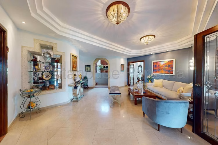 Venta de lujosa casa de 3 niveles, 1167m² en Dos Mares 26JSS2279