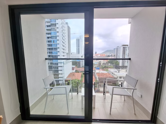Apartamento en alquiler Amoblado– PH Armonía, Bella Vista