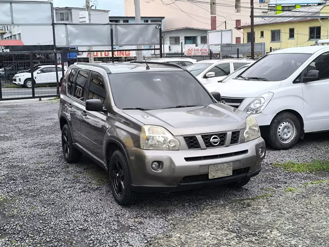 NISSAN XTRAIL AÑO 2010 AUTOMATICA 4X4 - Imagen 11