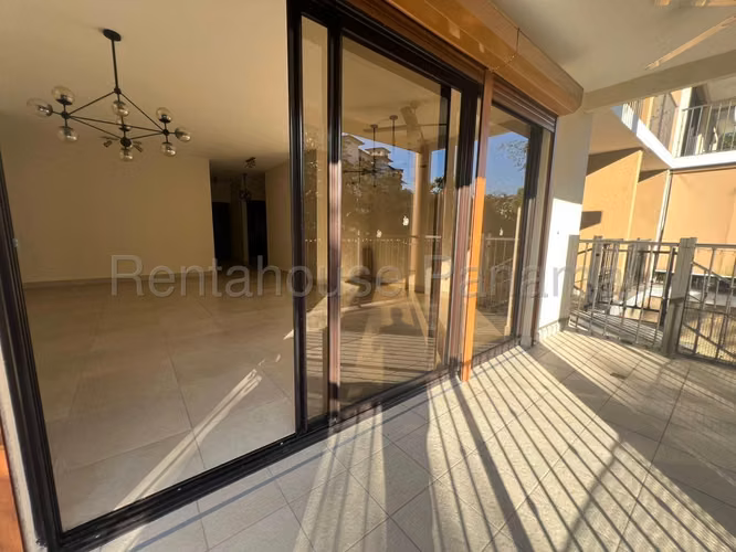 Apartamento En Alquiler En Clayton KC