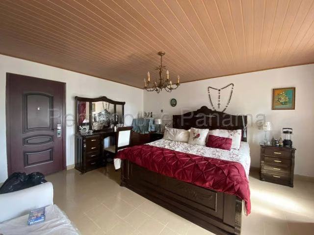 SE VENDE!!! Casa en Las Tablas