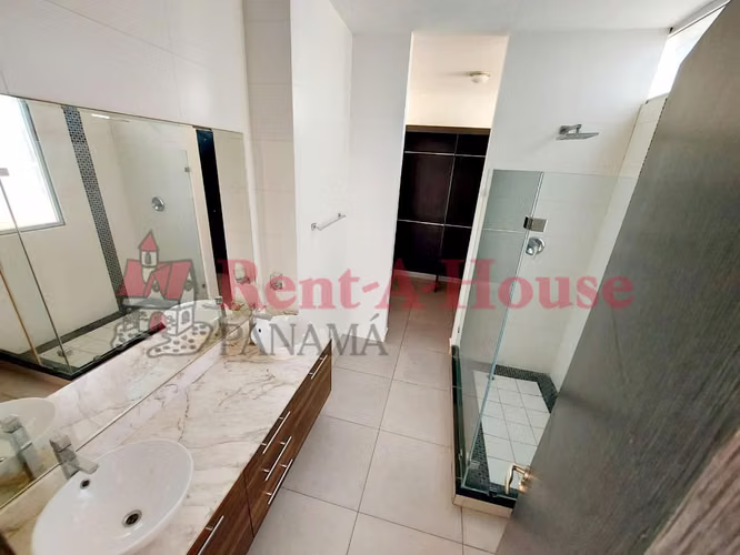 Venta de Apartamento en Avenida Balboa Ph Element CCO 26-5092