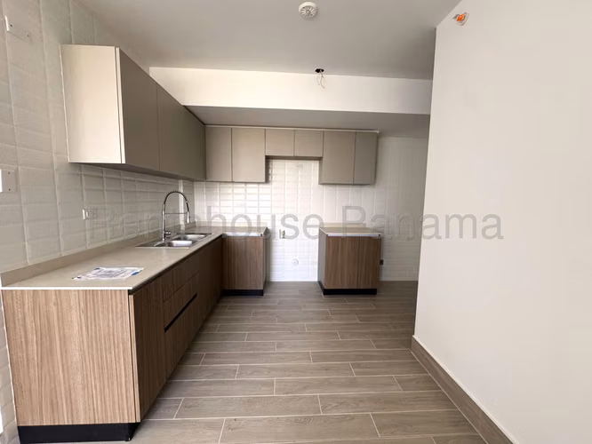 Se Vende Apartamento en Ricardo J Alfaro LA26-4892