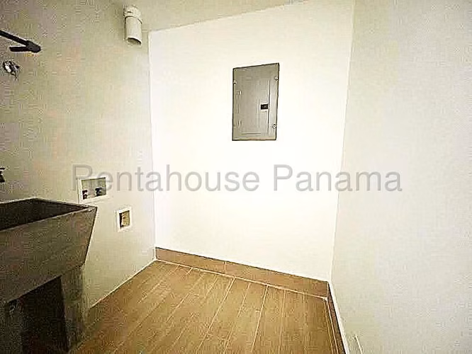 Se Vende Apartamento en Ricardo J Alfaro LA26-4892