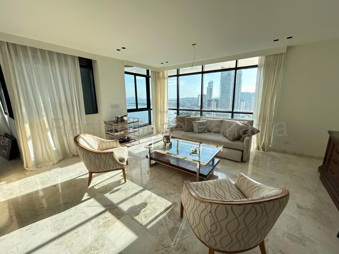 Alquiler de Apartamento en Avenida Balboa Ph Miramar Plaza CCO 26-5506