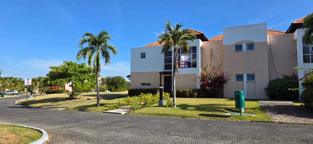 Townhouse en Esquina en Costa Blanca Villas Decameron, Farallón