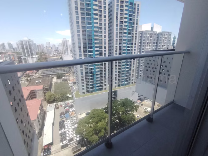 Se Alquila Apartamento en Via España MDV26-7566