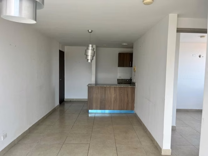 Banco vende apartamento en PH VISTA DEL ROCÍO, Las Cumbres (d)