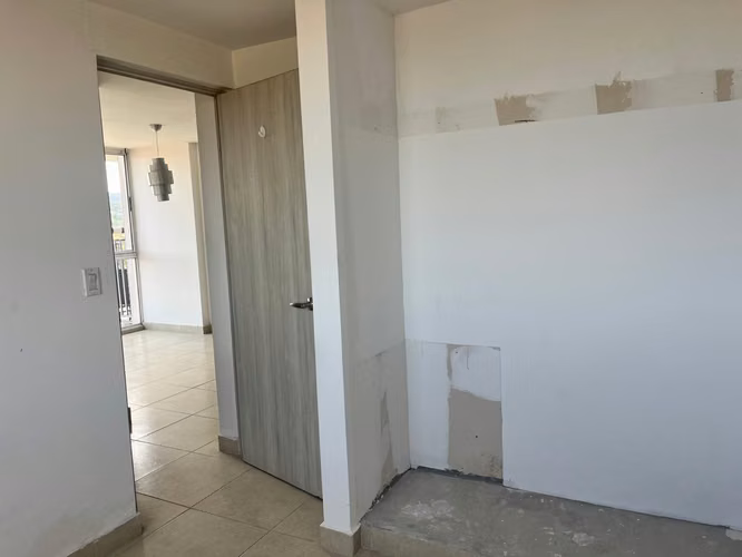 Banco vende apartamento en PH VISTA DEL ROCÍO, Las Cumbres (d)