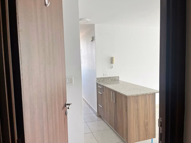 Banco vende apartamento en PH VISTA DEL ROCÍO, Las Cumbres (d)
