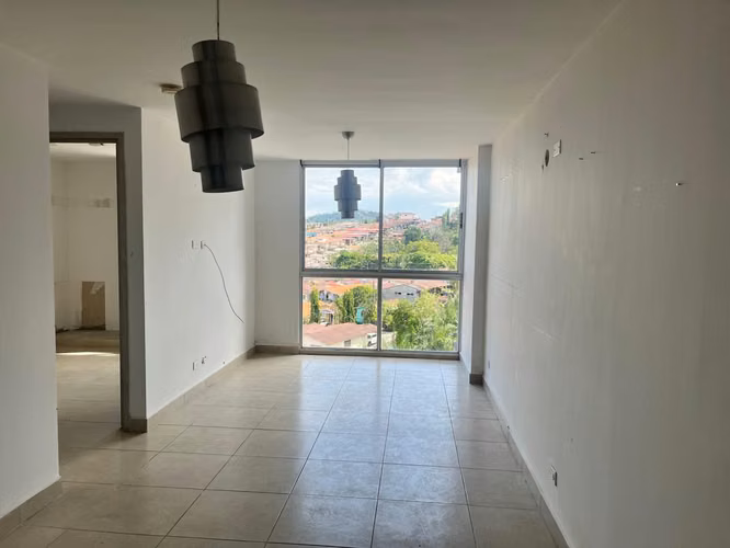 Banco vende apartamento en PH VISTA DEL ROCÍO, Las Cumbres (d)