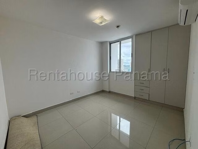 Venta de apartamento en Obarrio AK