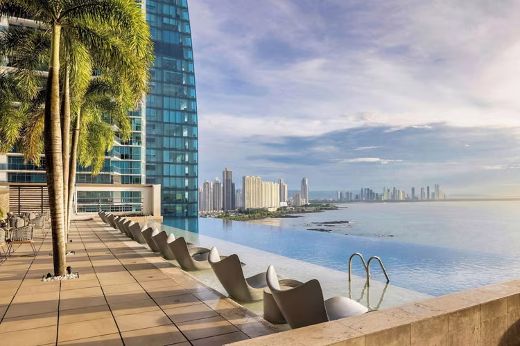 APARTAMENTO EN PUNTA PACIFICA de 2 REC PH JW MARRIOT ANTIGUO TRUMP MLD