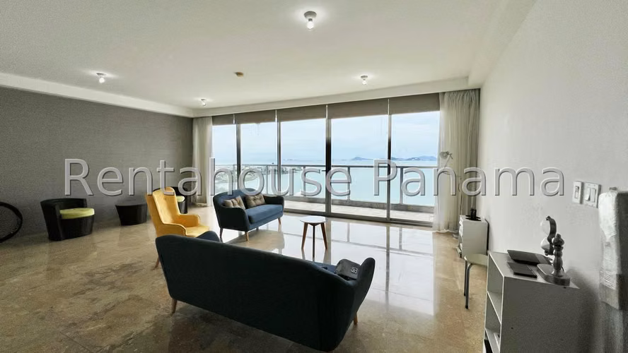 Venta de apartamento en Punta Pacifica AK