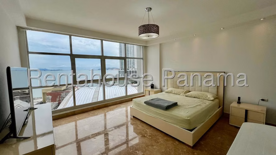 Venta de apartamento en Punta Pacifica AK
