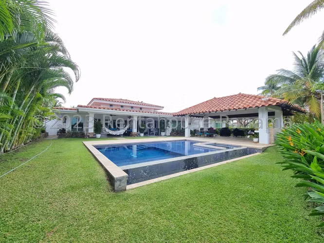 vendo casa de playa en vista mar golf OF 26-7559