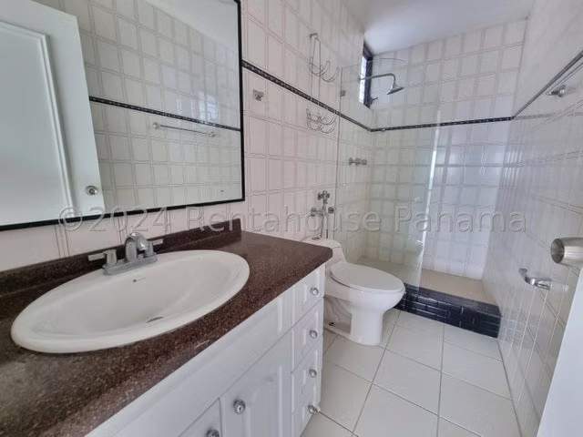 Venta Apartamento Pacific Hills Dos Mares 26YCG7601