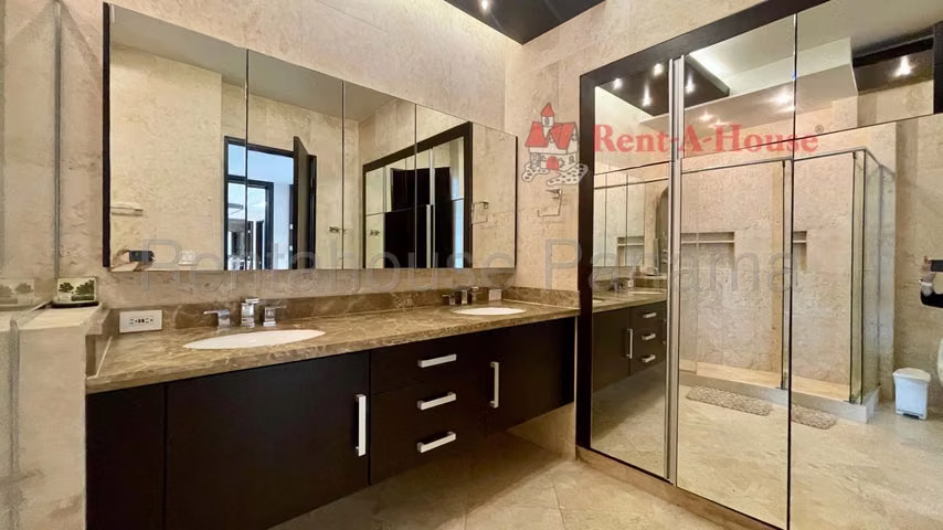 Venta de Apartamento en Punta Pacífica